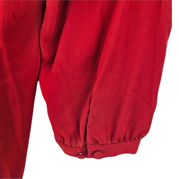 TORRID NWT Georgette Pintuck Button Front Blouse in Deep Red Size 4 -- GORGEOUS! - Picture 5 of 7